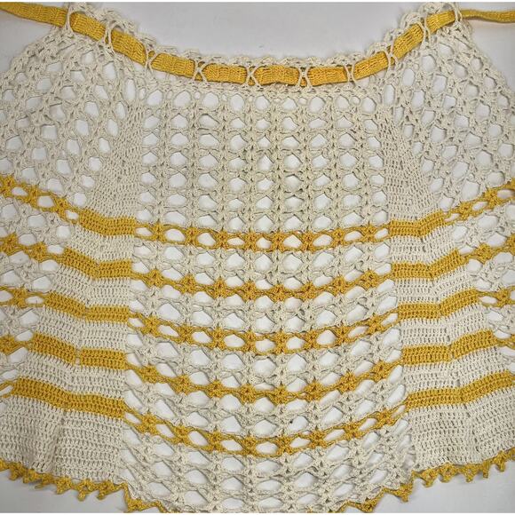 Vintage Crochet Half Apron Yellow Ivory Chevron Stripe Tie Back Halter Top - Picture 2 of 4